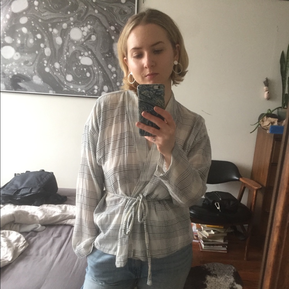 Madewell Grey & Off White Crepe Boho Wrap Top